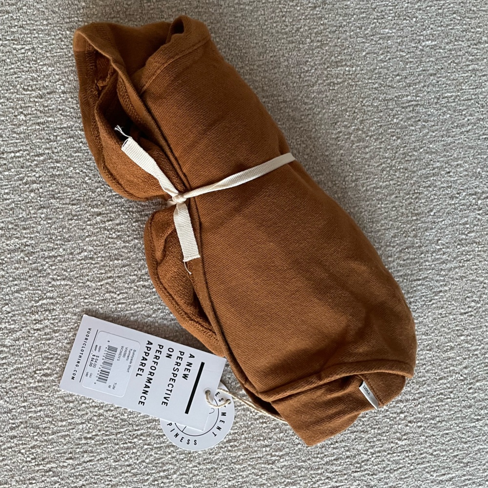 Vuori Women's Sunrise Short in Tan